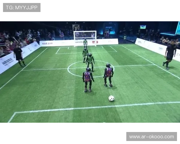 AI机器人足球赛考验运动控制与视觉感知，多机协作显技术成果